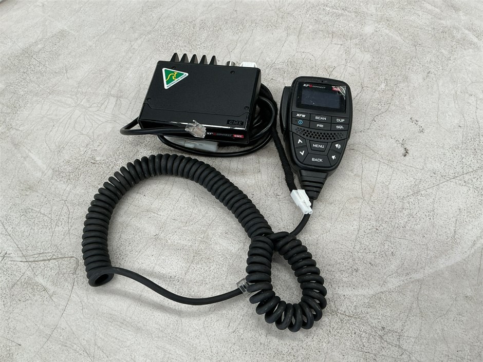 <p>GME XRS-330C Super Compact UHF CB Radio</p>