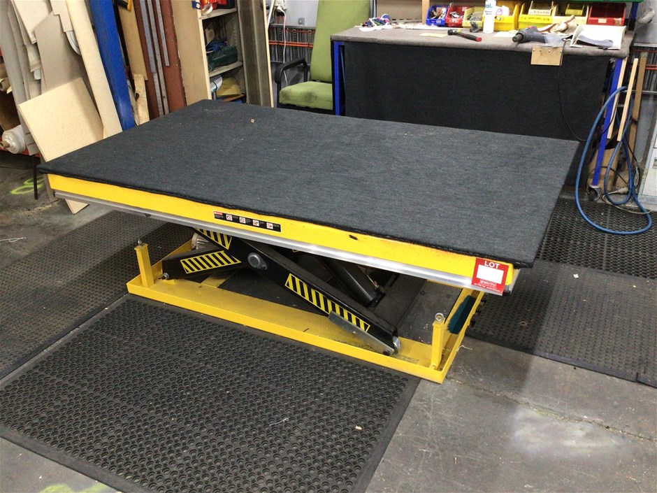 Electric lift Platform table Auction (0018-5061282) | Grays Australia