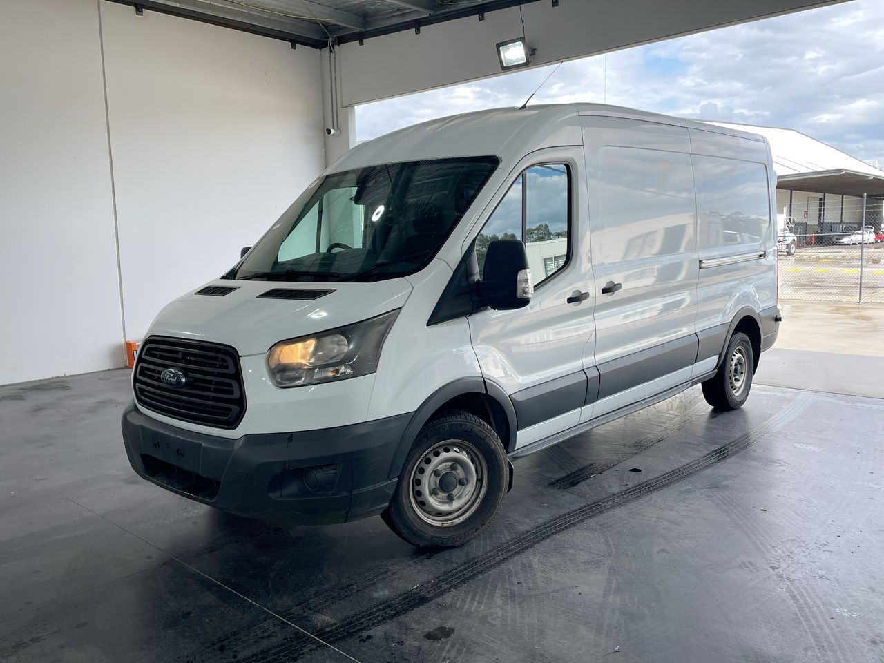 2017 Ford Transit 350L LWB MID ROOF VO T/D Manual Van