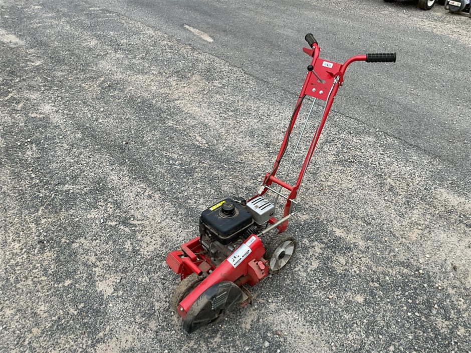 Truyard Left Hand Power Edger Auction (0011-3035642) | Grays Australia