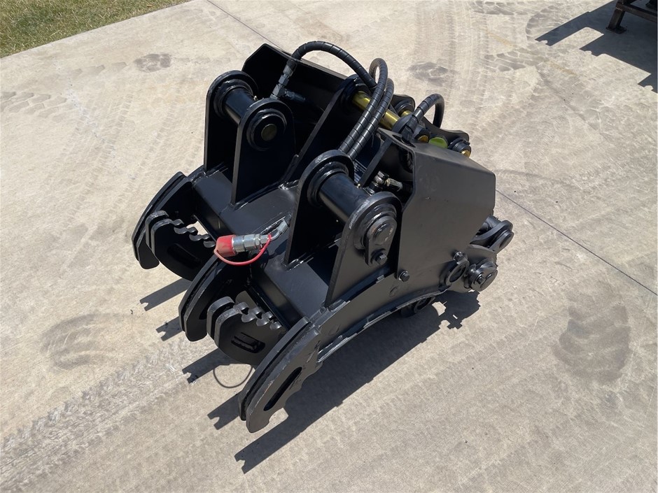 Dual Ram Hydraulic Grapple Attachment to Suit 3T Excavator (Unused)