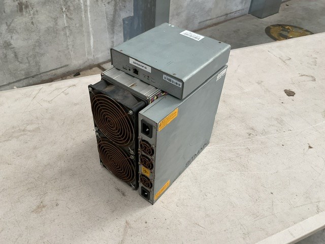 <p>Bitmain Antminer T17_42.0T Bitcoin Miner</p>