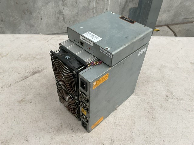 <p>Bitmain Antminer T17_42.0T Bitcoin Miner</p>