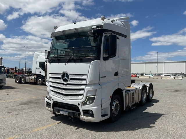 2022 Mercedes Benz 96X 6 x 4 Prime Mover Truck