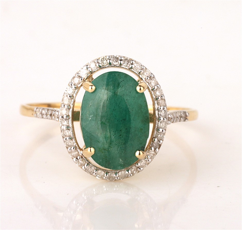 Yellow Gold Natural Emerald & Diamond Ringwith Valuation