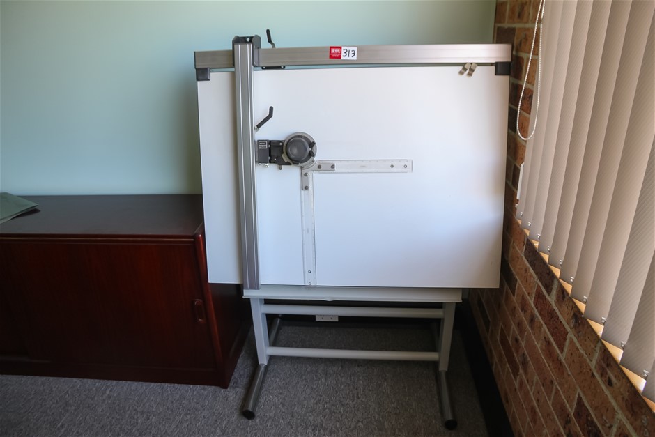 Draftsman Tilting Drawing Board Auction (0313-5061043) | Grays Australia