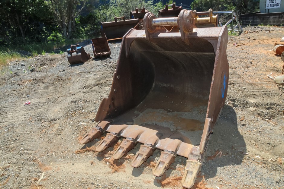 CAT Excavator Tooth Bucket Attachment