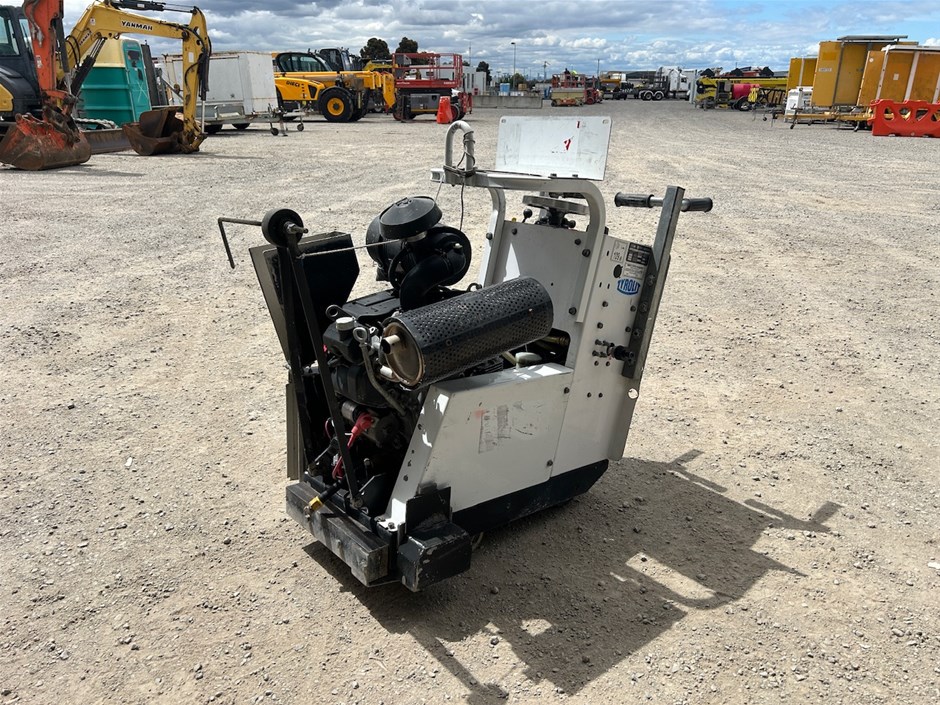 <p>2018 Diamond Products Road Saw</p>