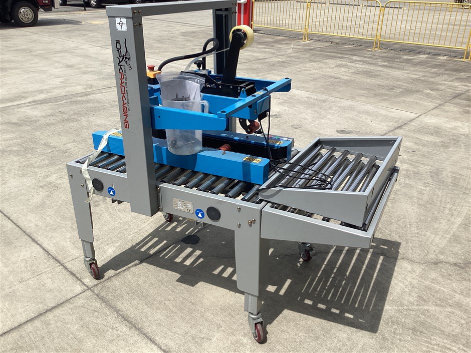 <p>iopak MH-FJ-1AW Carton Sealer</p>