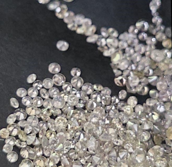GRA-Certified Moissanite VVS1
