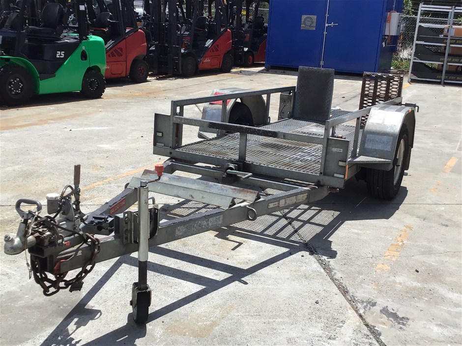 <p>2016 Tipping Plant Trailer Large</p>