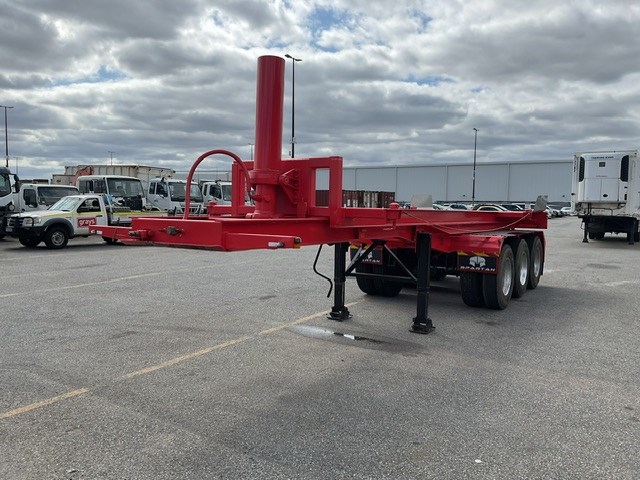2012 General Transport Equipment  GTE 3-2 Triaxle Skeletal Trailer