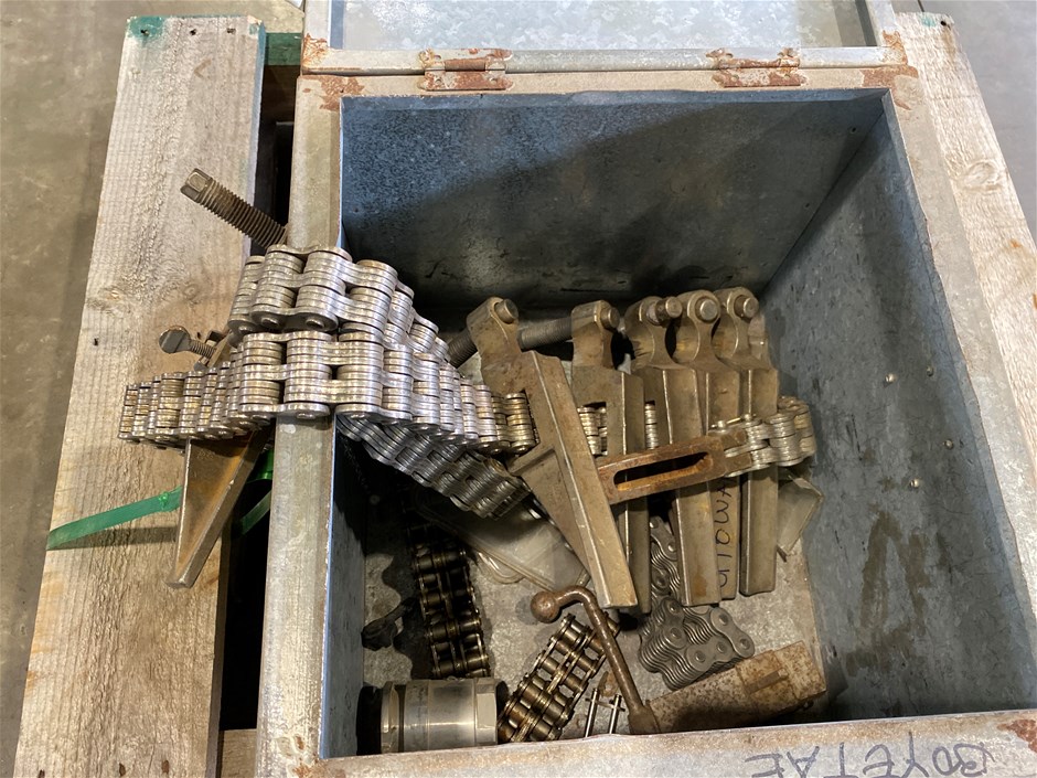 <p>Chain Pipe Clamp</p>