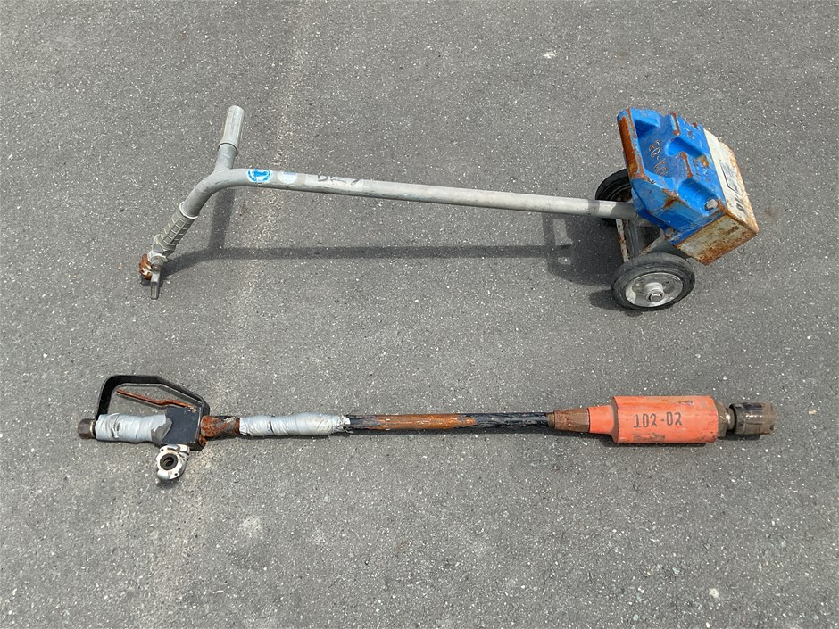 <p>Pneumatic Floor Scabblers x 2</p>