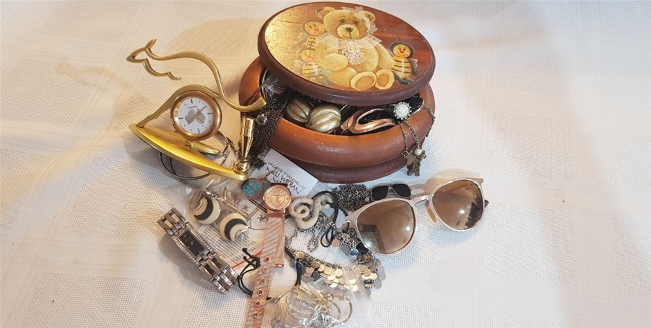 New and Pre Loved Fashion Accessories and Misc