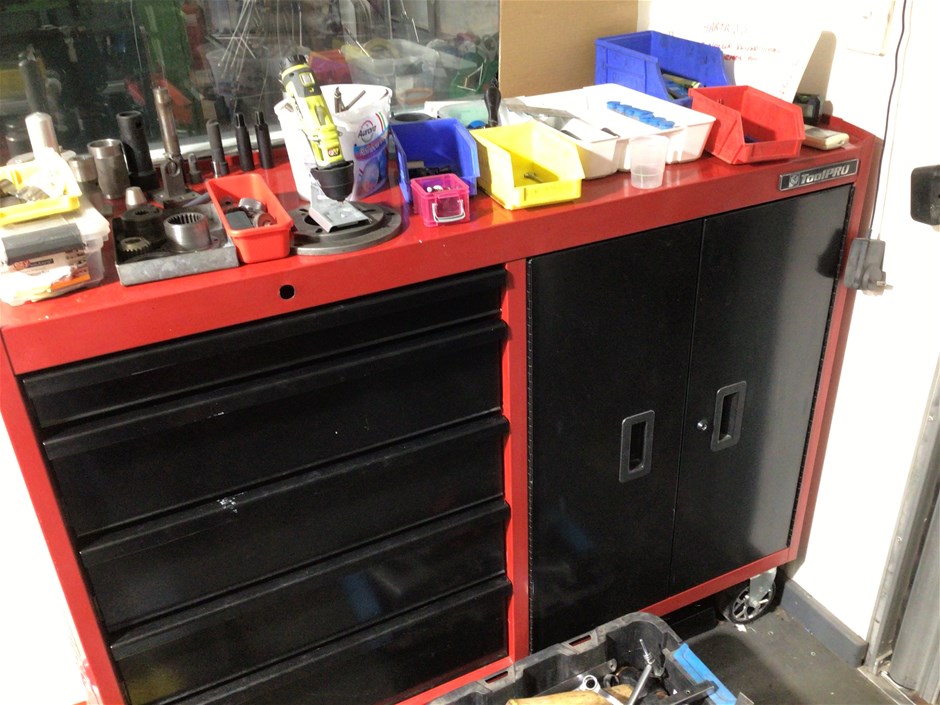 <p>Tool Pro Mobile Tool Trolley </p>