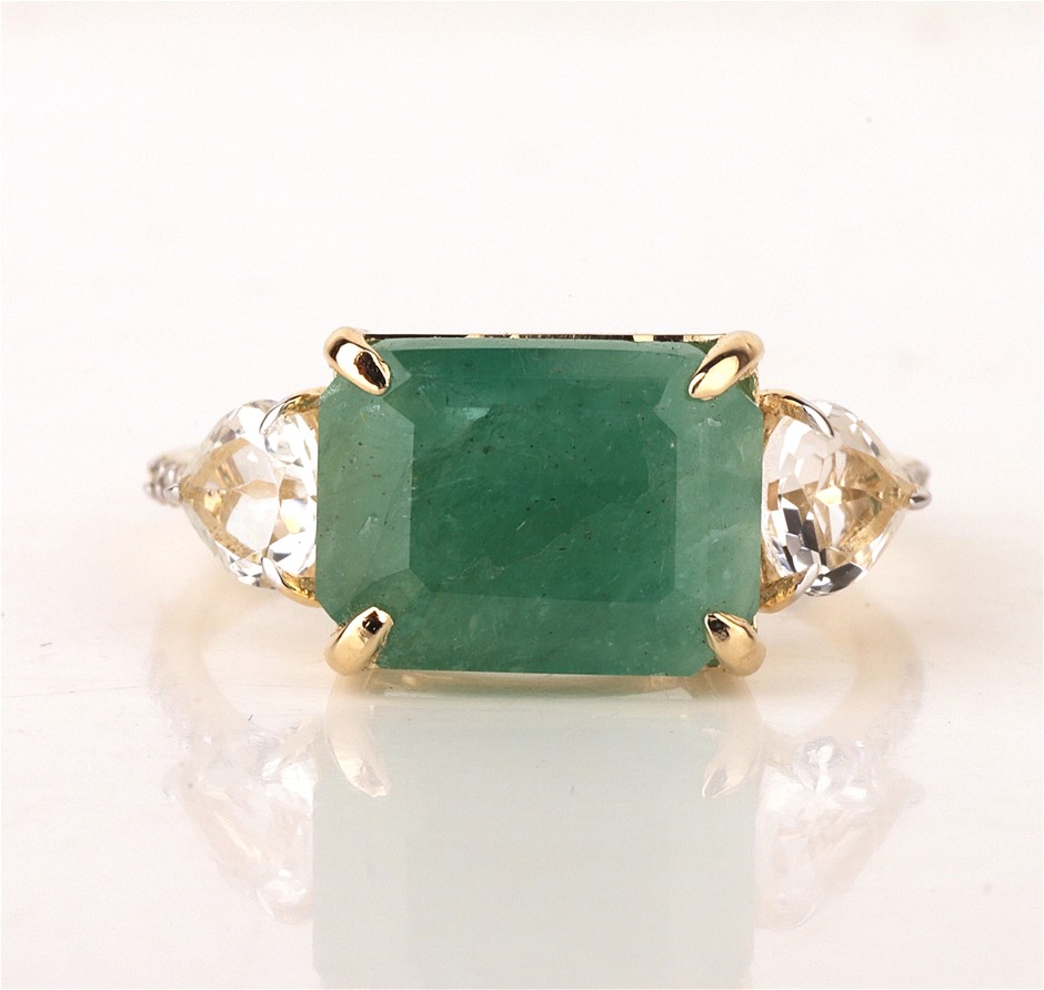 Yellow Gold Natural Emerald & Diamond Ring with Valuation