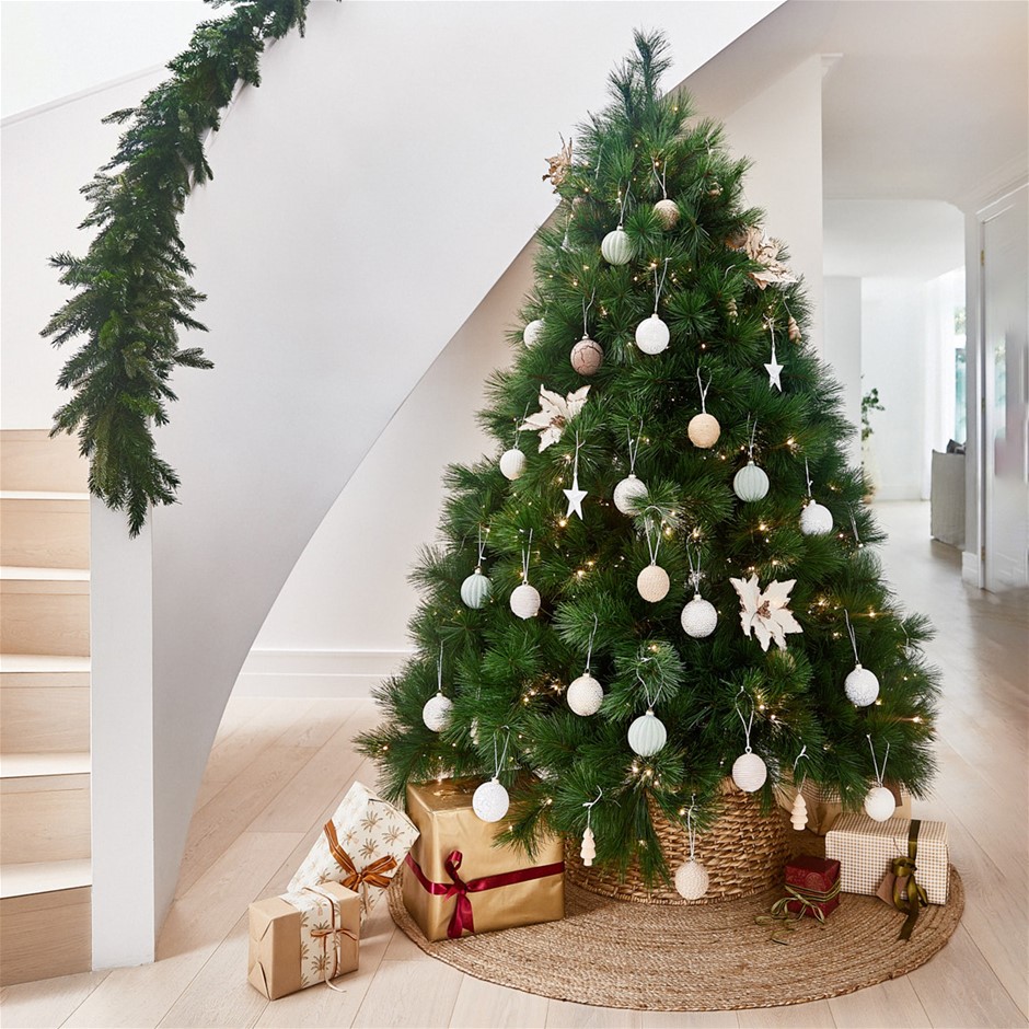 TEMPLE & WEBSTER 150cm Heritage Green Deluxe Bristle Christmas Tree NB ...