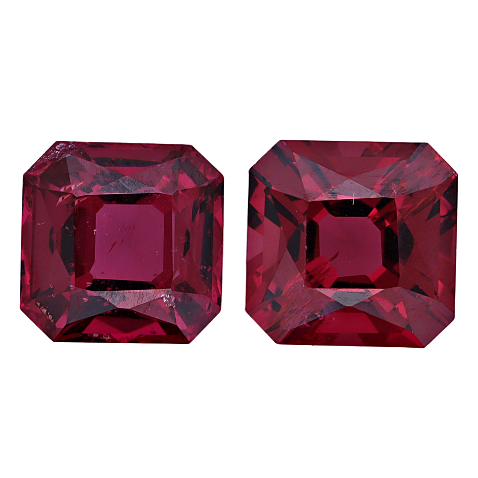 3.72 Carats Reddish Pink Garnet Pair