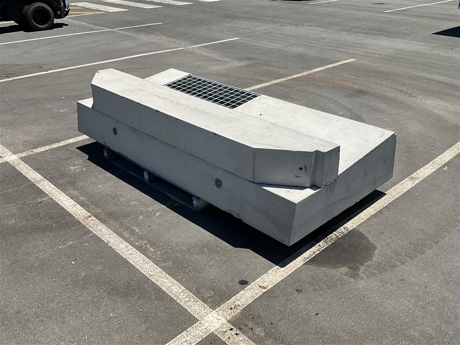 <p>Concrete Drainage Structure</p>