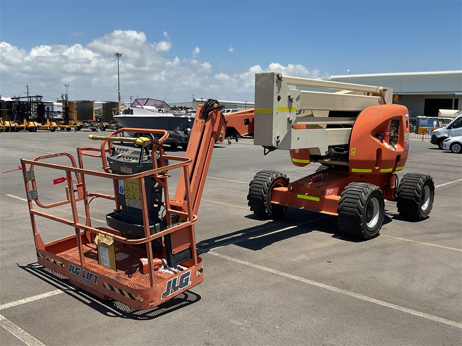 <p>2011 JLG 450AJ Knuckle Boom Lift</p>