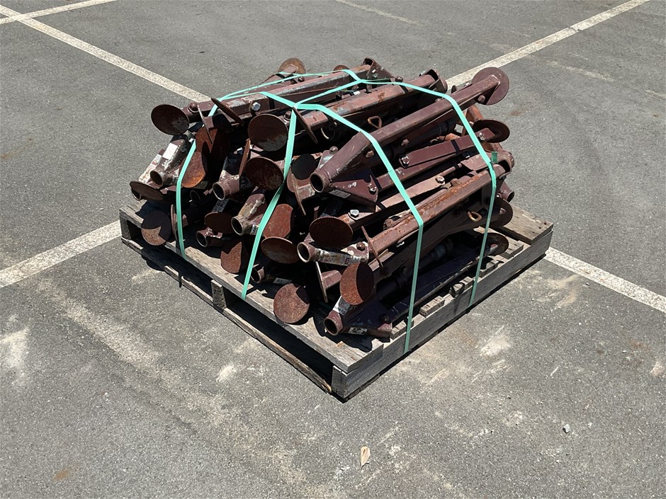 <p>Industrial Tripods</p>