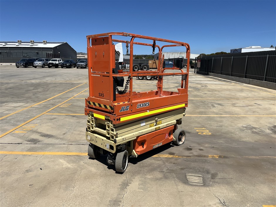 Ex-Hire Scissor Lifts, Plant Trailers Plus New Jack Hammers 