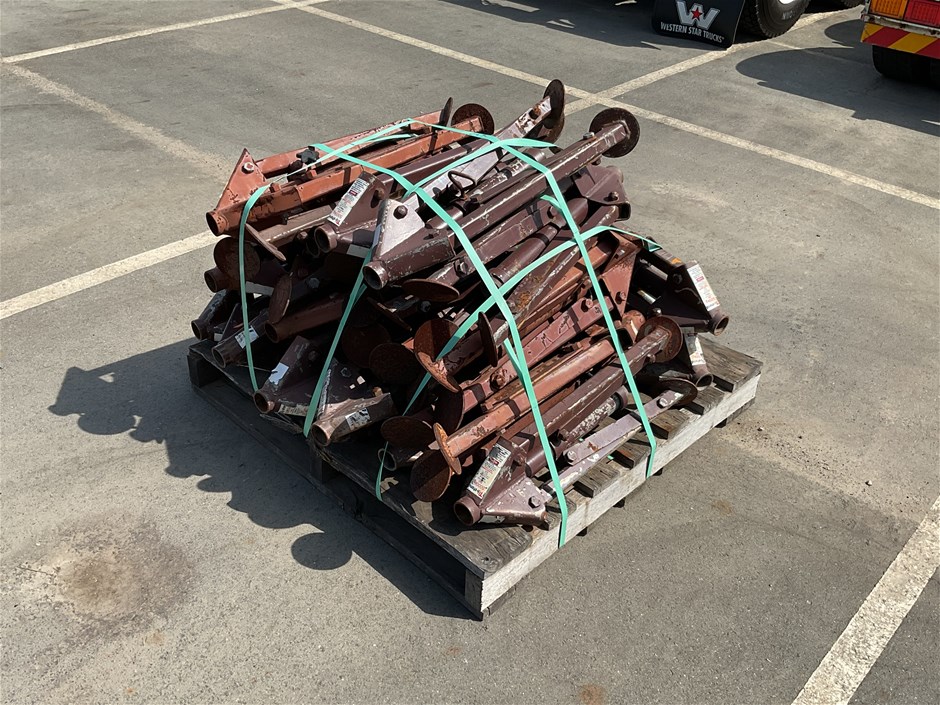 <p>Industrial Tripods</p>