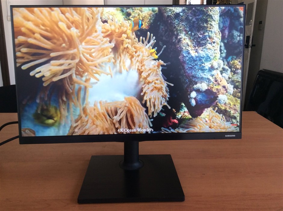 Assorted Monitors, Sound Bar & Projectors - VIC