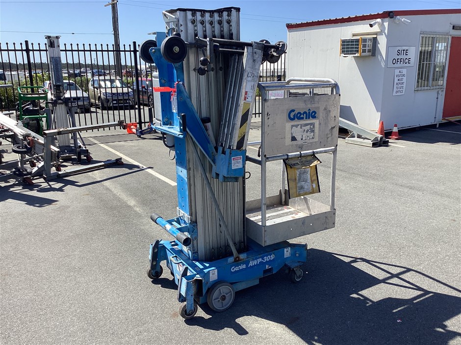 2016 Genie AWP-30S Vertical Man Lift