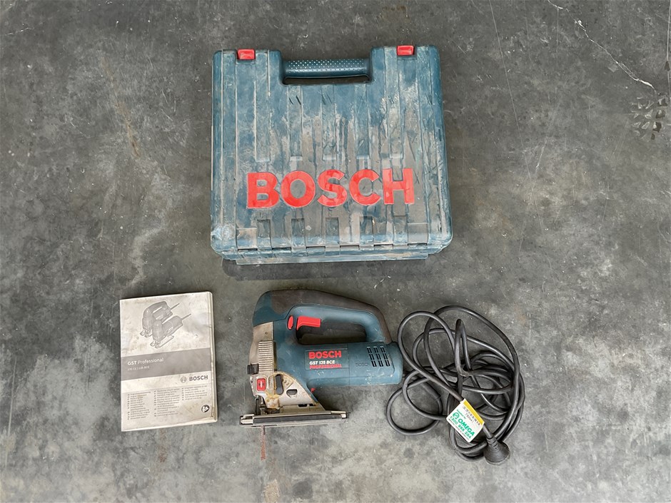 <p>Bosch GST Professional 135 BCE Jigsaw</p>