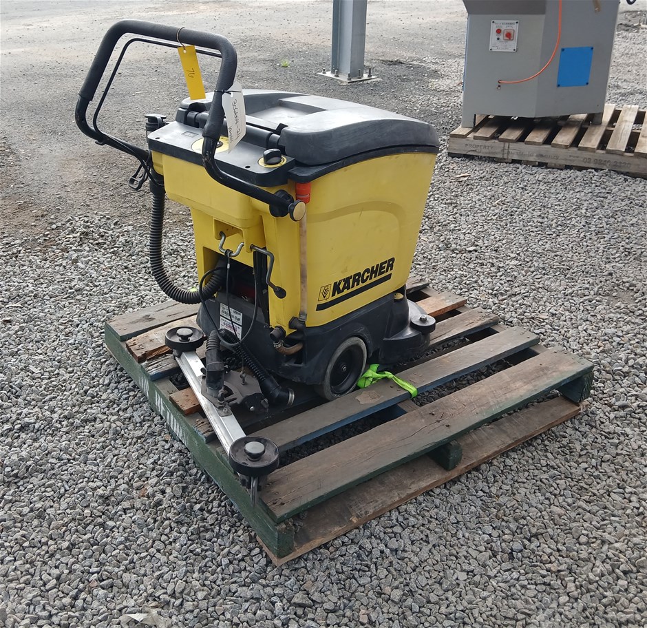 <p>Karcher BD 40/25 Walk Behind Scrubber</p>