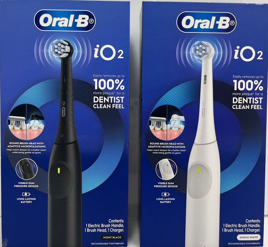 2x NEW ORAL-B iO2 Electric Toothbrush (1 White & 1 Black) in Factory Sealed