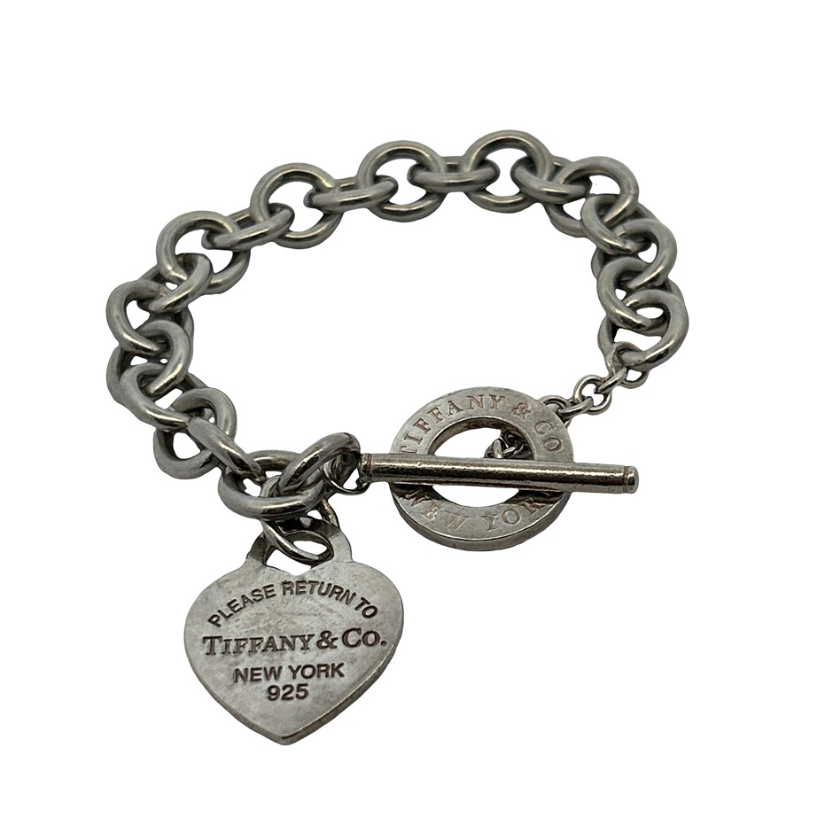 TIFFANY & CO Heart Charm Belcher Link Bracelet With Toggle Clasp