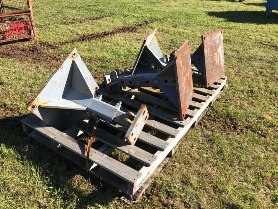 Steel Fabricated Adjustable Height Stands