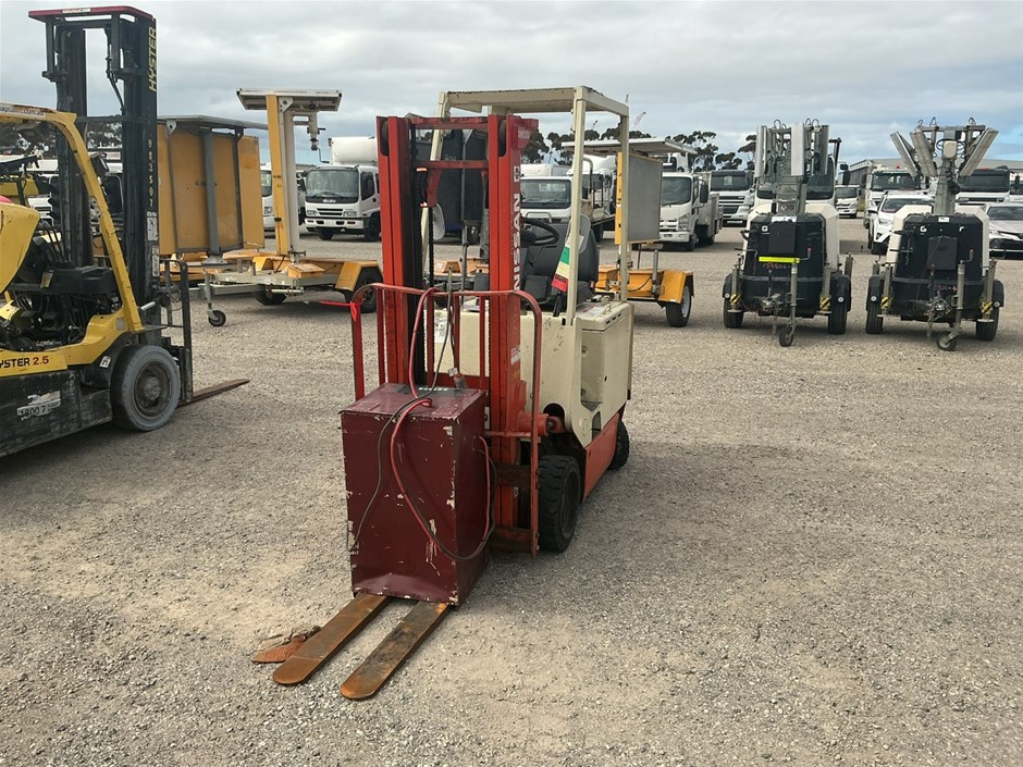 <p>Nissan CM01L15U Counterbalance Forklift</p>