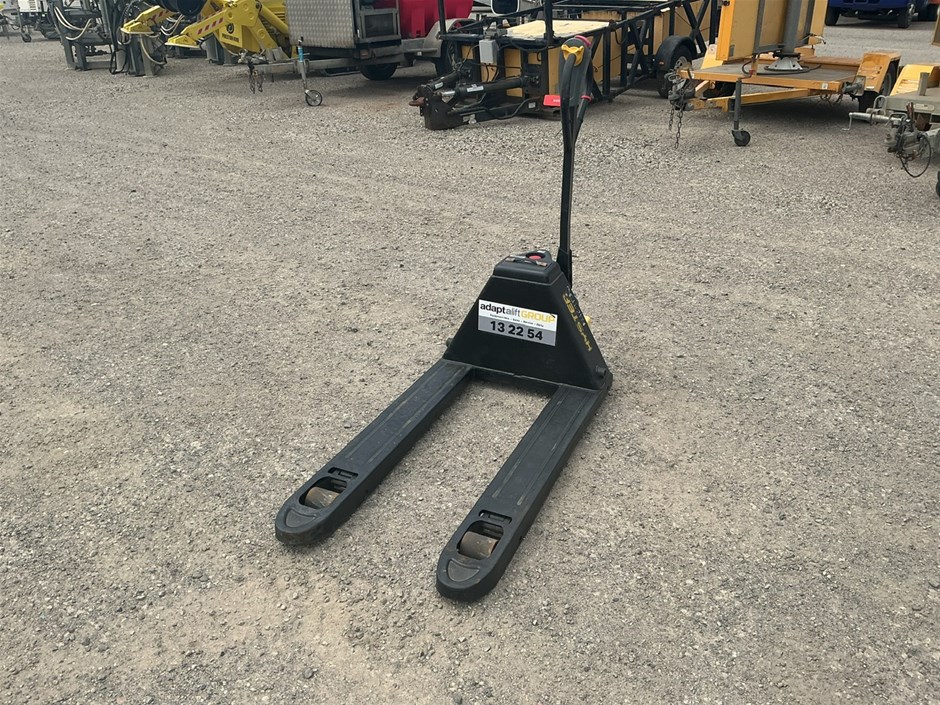 <p>Hyster  PC1.5 Pallet Truck</p>