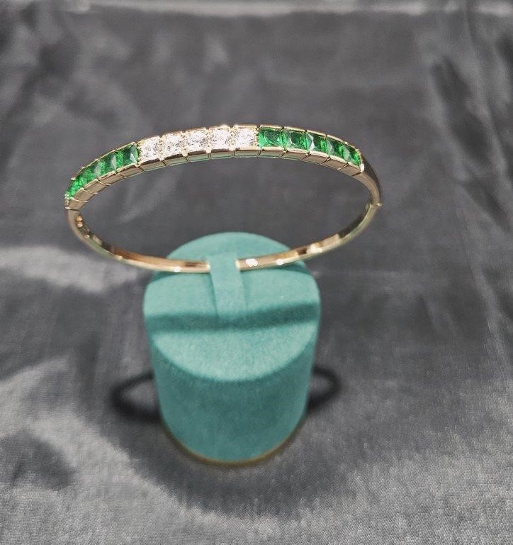 18K/ITALY Solid Yellow Gold Filled bangle -(stamped 18K/Italy)