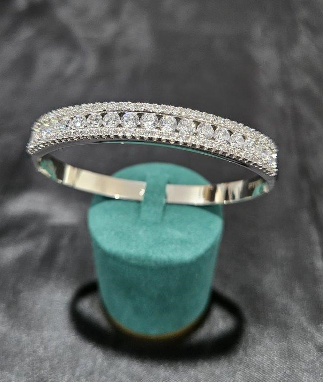 PT950/ITALY Gold Filled bangle -(stamped PT950/Italy)