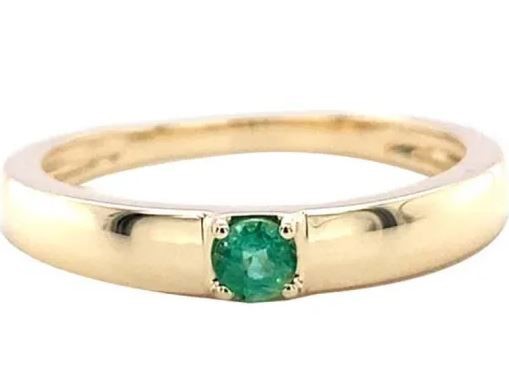 9K Yellow Gold EMERALD RING