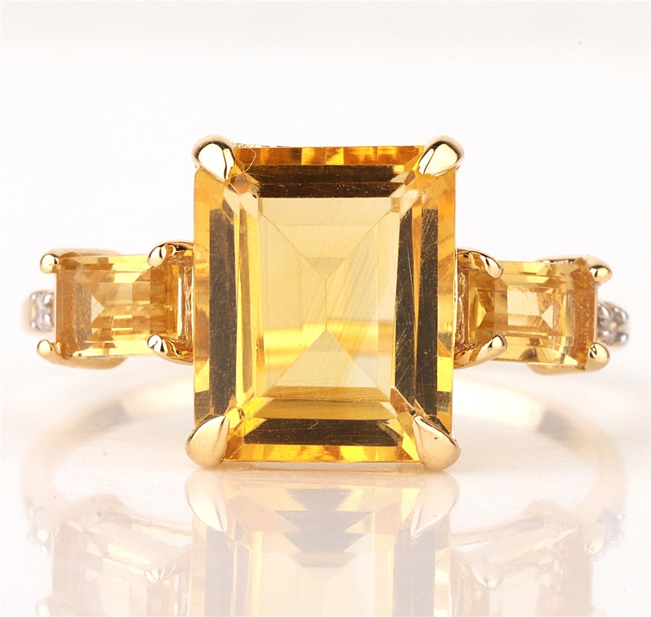 Yellow Gold Natural Citrine & Diamond Ring with Valuation