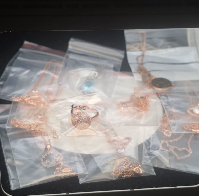 18K gold-plated mixed lot of 10 items perfect for a Christmas gift.