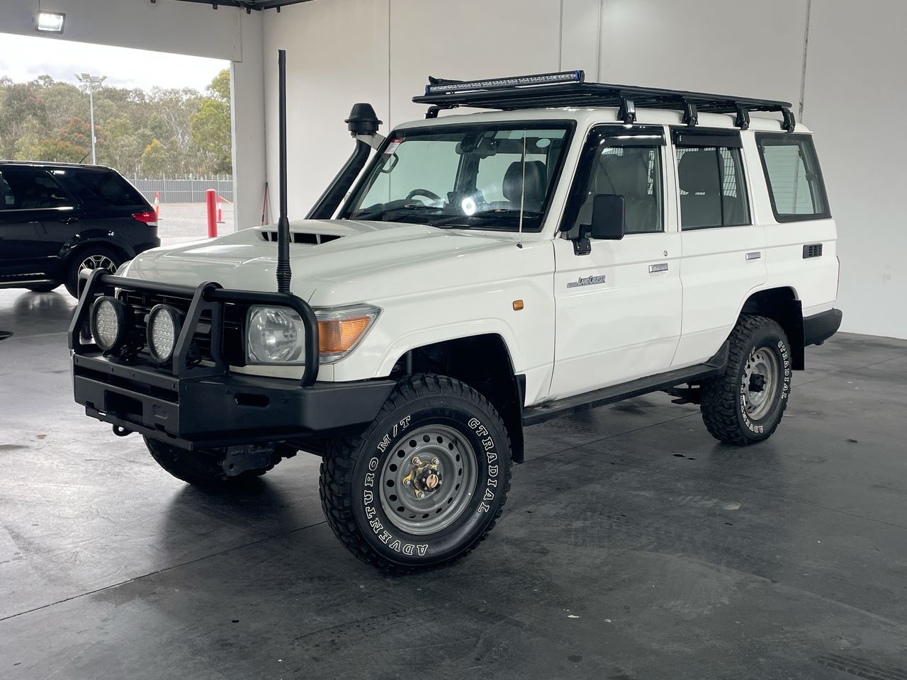 2018 Toyota Landcruiser Manual Wagon