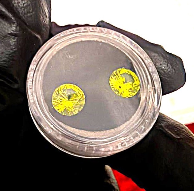 Lab-Created Fluorescent Garnet Pair – Ideal for Earrings