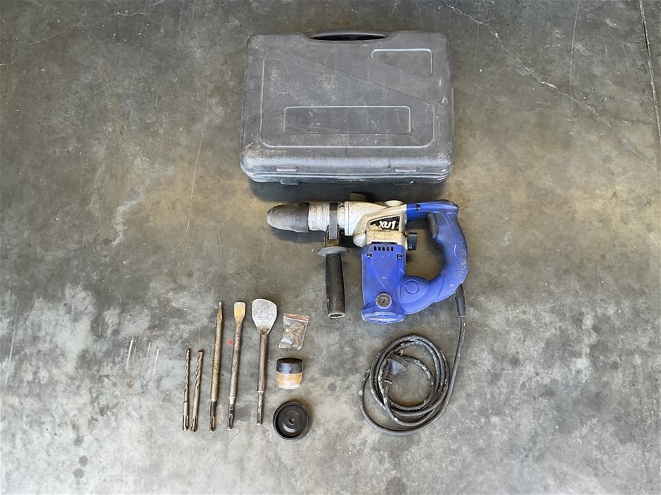 XU1 XRH-900 Rotary Hammer Drill
