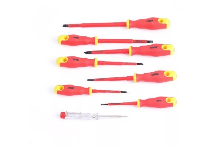 FINDER 8pc Insulated Screwdriver Set, 1000V. Sizes: Phillips: PH0x75mm, PH1