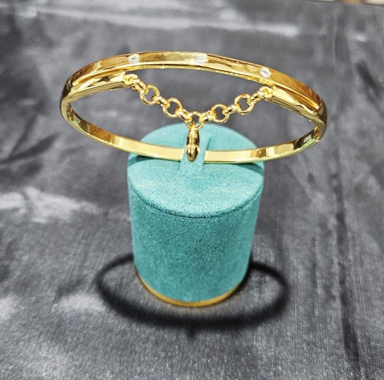 22KGoldFilled/ITALY Solid Yellow bangle -(Stamped 22KGoldFilled/ITALY)