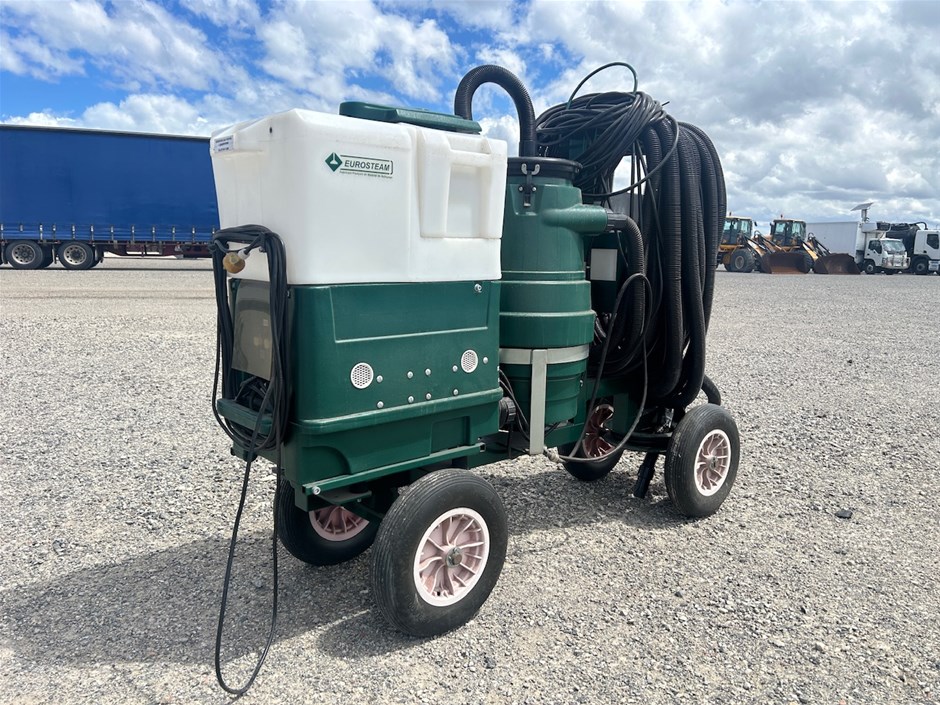 <p>Unused 2013 EuroSteam All In One Steam Cleaner</p>