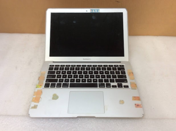 APPLE MACBOOK AIR (A1466)(EMC2925) Laptop I5-5250U 8GBRAM/128GB