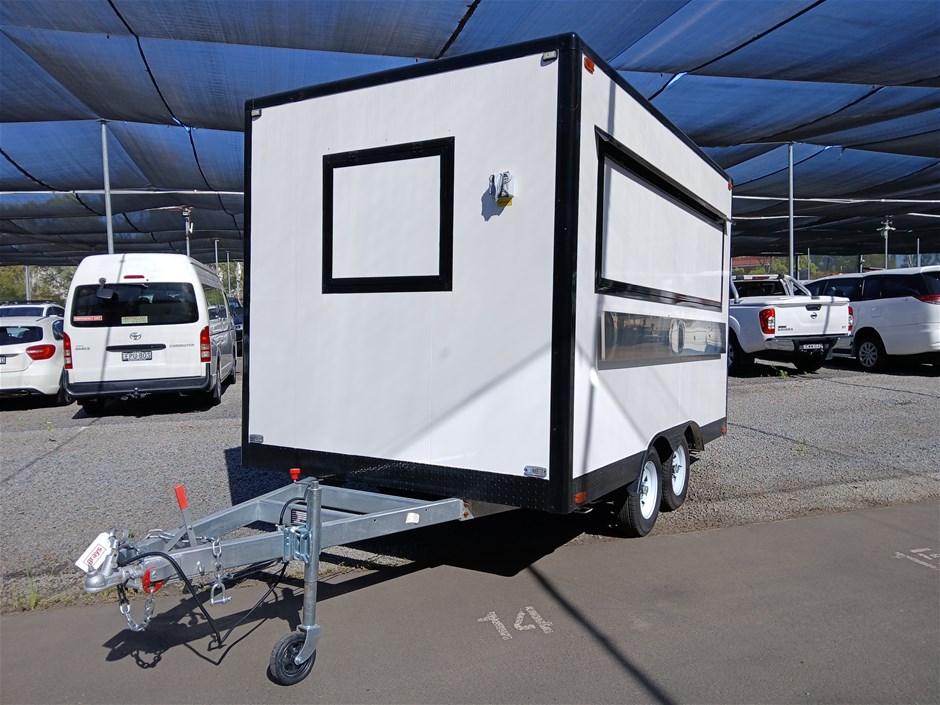 2024 SFT SFT-300 Single Food Trailer 